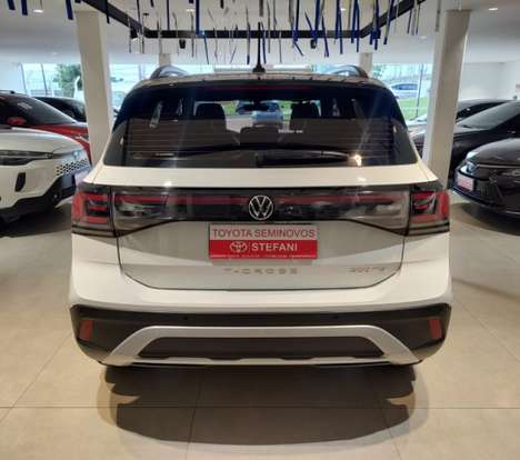 VOLKSWAGEN-T-CROSS-2024