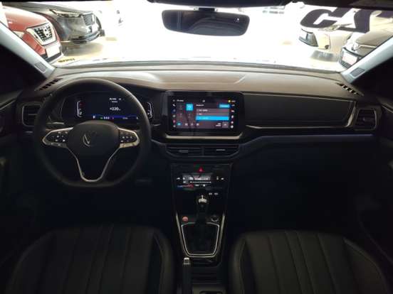 VOLKSWAGEN-T-CROSS-2024