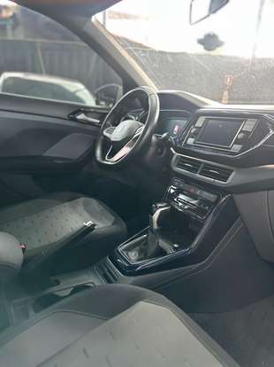 VOLKSWAGEN-T-CROSS-2023