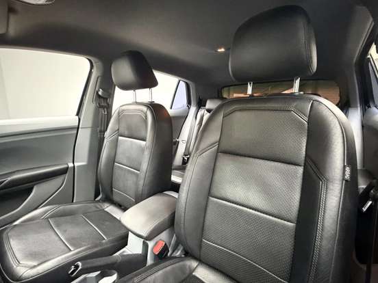 VOLKSWAGEN-T-CROSS-2020