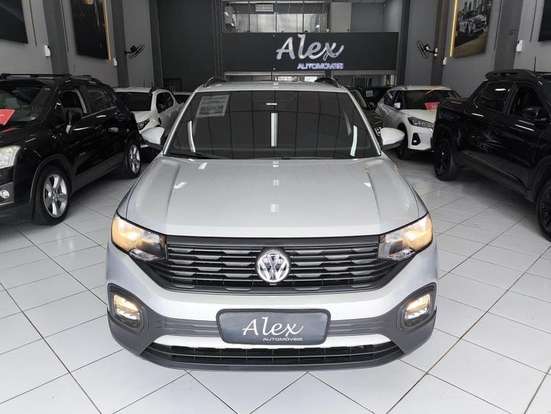 VOLKSWAGEN-T-CROSS-2020