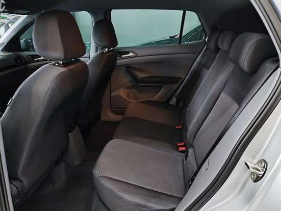 VOLKSWAGEN-T-CROSS-2020