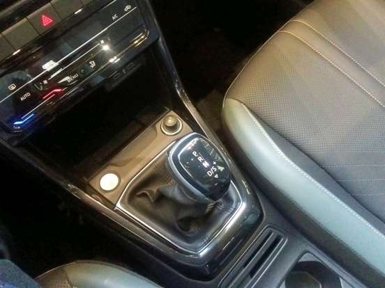 VOLKSWAGEN-T-CROSS-2025