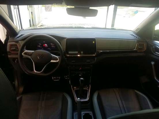 VOLKSWAGEN-T-CROSS-2025