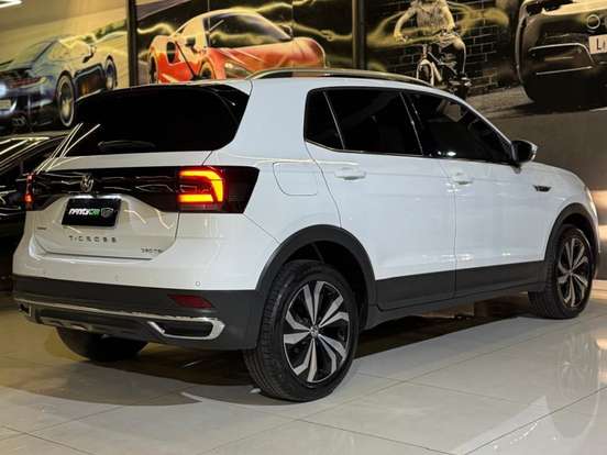 VOLKSWAGEN-T-CROSS-1.4 250 TSI TOTAL FLEX HIGHLINE AUTOMÁTICO VOLKSWAGEN-T-CROSS-2020