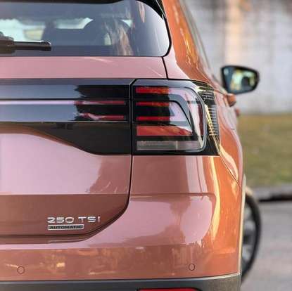 VOLKSWAGEN-T-CROSS-2019