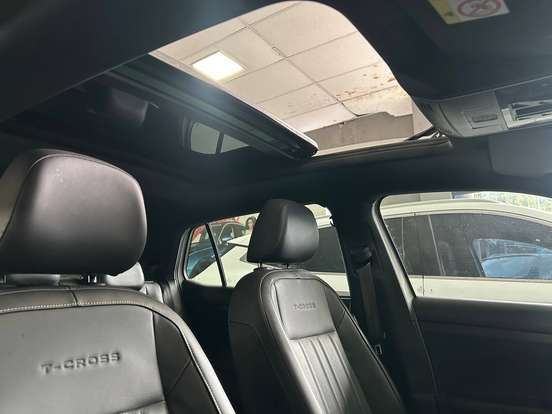 VOLKSWAGEN-T-CROSS-2024