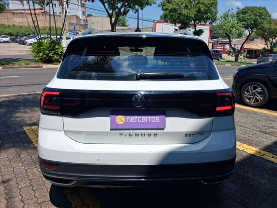 VOLKSWAGEN-T-CROSS-1.4 250 TSI TOTAL FLEX HIGHLINE AUTOMÁTICO VOLKSWAGEN-T-CROSS-2024