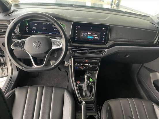 VOLKSWAGEN-T-CROSS-2024