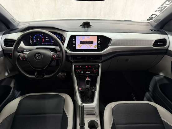 VOLKSWAGEN-T-CROSS-2019