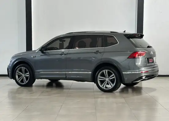 VOLKSWAGEN-TIGUAN-2019