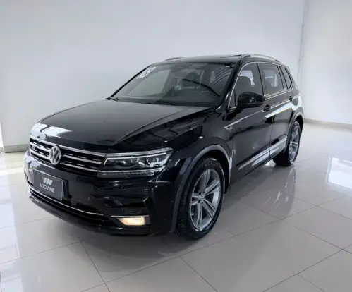 VOLKSWAGEN-TIGUAN-2018