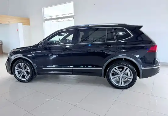 VOLKSWAGEN-TIGUAN-2018