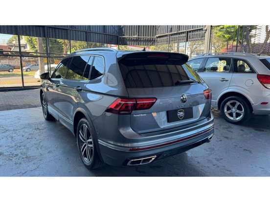 VOLKSWAGEN-TIGUAN-2.0 300 TSI GASOLINA ALLSPACE R-LINE AUTOMÁTICO VOLKSWAGEN-TIGUAN-2024
