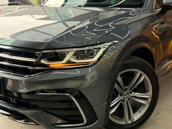 VOLKSWAGEN-TIGUAN-2.0 300 TSI GASOLINA ALLSPACE R-LINE AUTOMÁTICO VOLKSWAGEN-TIGUAN-2023