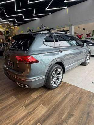 VOLKSWAGEN-TIGUAN-2023