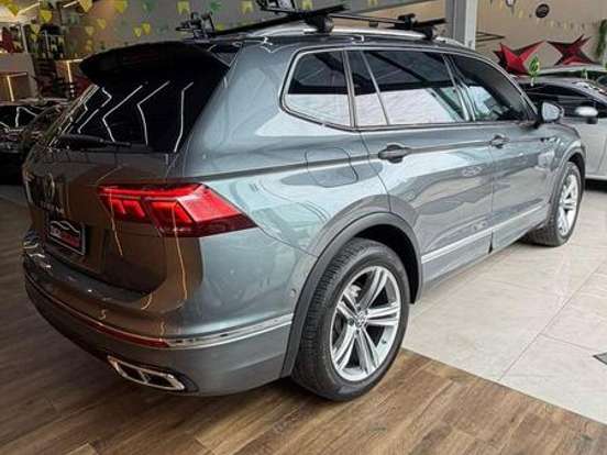 VOLKSWAGEN-TIGUAN-2.0 300 TSI GASOLINA ALLSPACE R-LINE AUTOMÁTICO VOLKSWAGEN-TIGUAN-2023