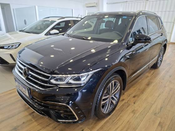 VOLKSWAGEN TIGUAN 2.0 300 TSI GASOLINA ALLSPACE R-LINE AUTOMÁTICO