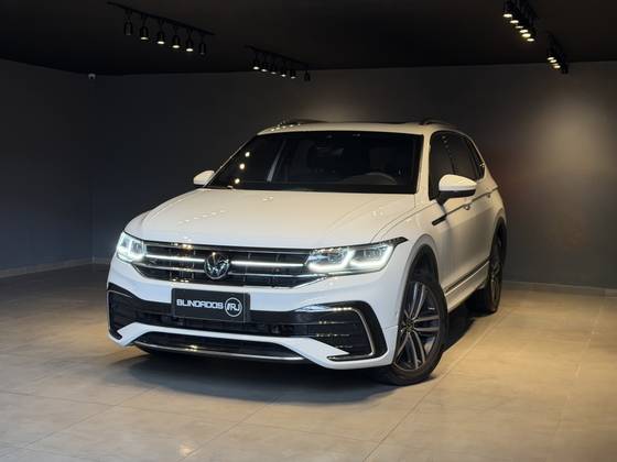 VOLKSWAGEN TIGUAN 2.0 300 TSI GASOLINA ALLSPACE R-LINE AUTOMÁTICO