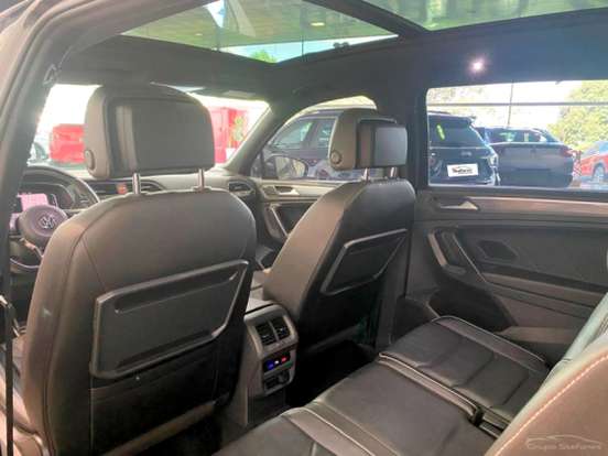 VOLKSWAGEN-TIGUAN-2021