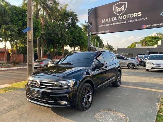 VOLKSWAGEN-TIGUAN-2021