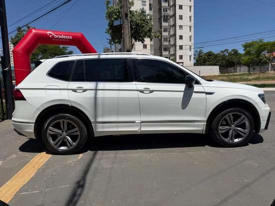 VOLKSWAGEN-TIGUAN-2.0 350 TSI GASOLINA ALLSPACE R-LINE 4MOTION DSG VOLKSWAGEN-TIGUAN-2021
