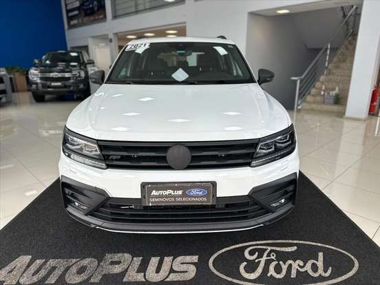 VOLKSWAGEN-TIGUAN-2021