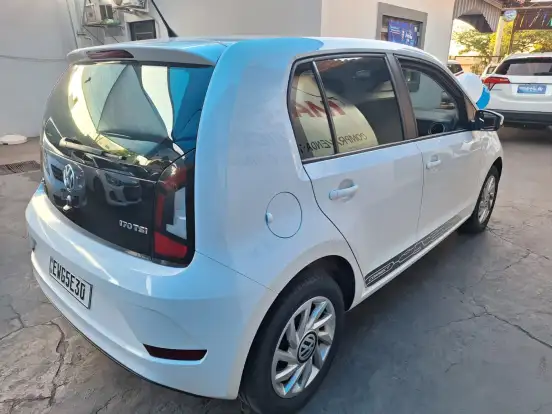 VOLKSWAGEN-UP-2019