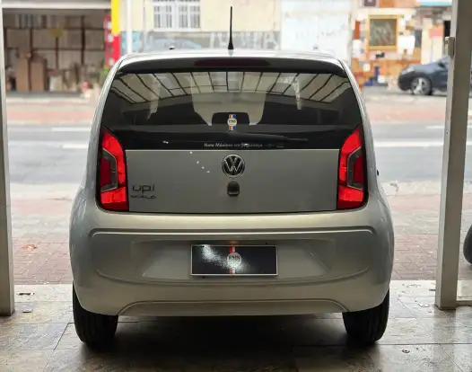 VOLKSWAGEN-UP-2014
