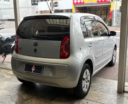 VOLKSWAGEN-UP-2014