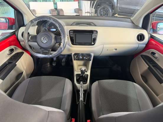 VOLKSWAGEN-UP-2014