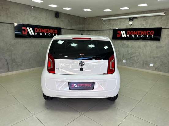 VOLKSWAGEN-UP-2016