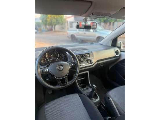 VOLKSWAGEN-UP-2017