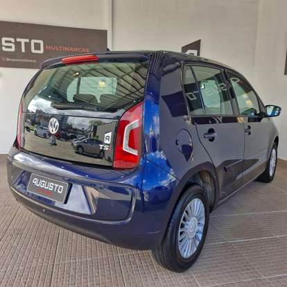 VOLKSWAGEN-UP-2015
