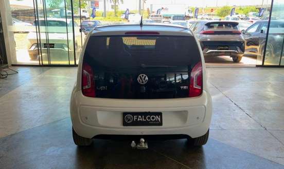 VOLKSWAGEN-UP-2015