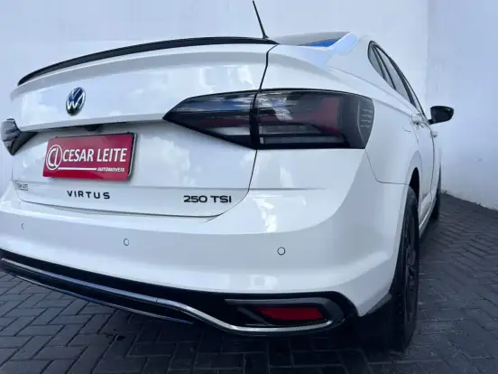 VOLKSWAGEN-VIRTUS-1.4 250 TSI EXCLUSIVE AUTOMÁTICO VOLKSWAGEN-VIRTUS-2025