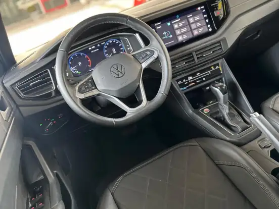 VOLKSWAGEN-VIRTUS-1.4 250 TSI EXCLUSIVE AUTOMÁTICO VOLKSWAGEN-VIRTUS-2024