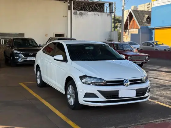 VOLKSWAGEN VIRTUS 1.6 MSI TOTAL FLEX AUTOMÁTICO