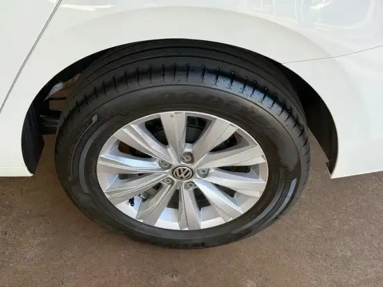 VOLKSWAGEN-VIRTUS-1.6 MSI TOTAL FLEX AUTOMÁTICO VOLKSWAGEN-VIRTUS-2020