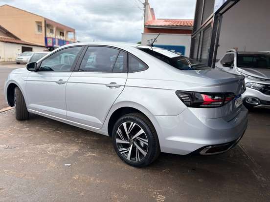 VOLKSWAGEN-VIRTUS-2023