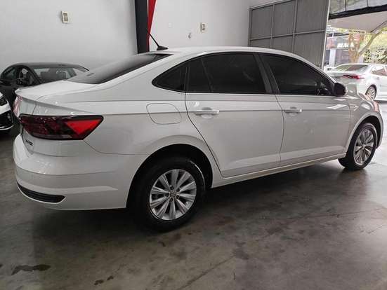VOLKSWAGEN-VIRTUS-2022