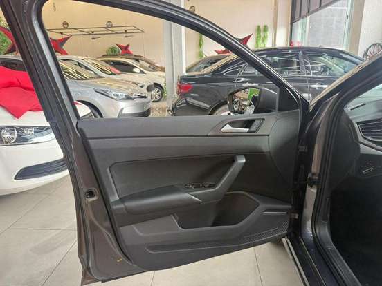 VOLKSWAGEN-VIRTUS-2023