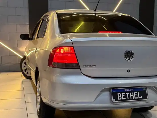 VOLKSWAGEN-VOYAGE-1.0 MI 8V FLEX 4P MANUAL VOLKSWAGEN-VOYAGE-2009