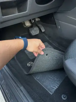 VOLKSWAGEN-VOYAGE-2019