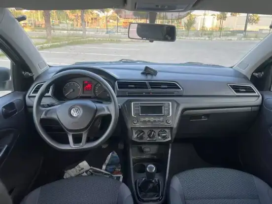 VOLKSWAGEN-VOYAGE-2020