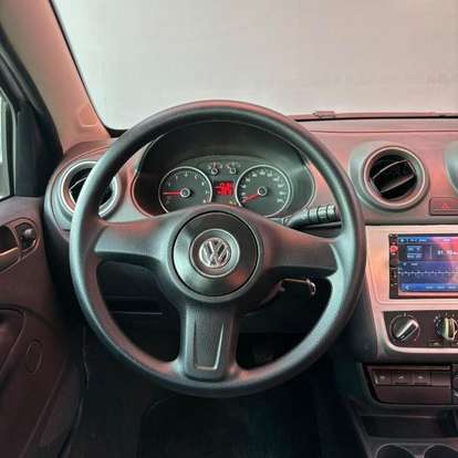 VOLKSWAGEN-VOYAGE-2012