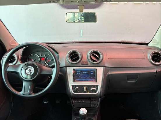 VOLKSWAGEN-VOYAGE-1.0 MI 8V FLEX 4P MANUAL VOLKSWAGEN-VOYAGE-2012