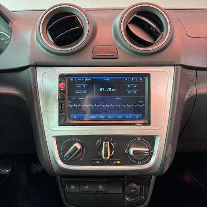 VOLKSWAGEN-VOYAGE-2012