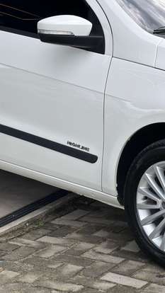 VOLKSWAGEN-VOYAGE-2019
