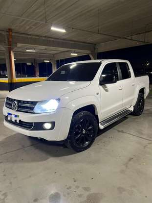 VOLKSWAGEN-AMAROK-2013